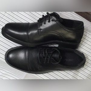 Men’s size 8.5 dress shoes